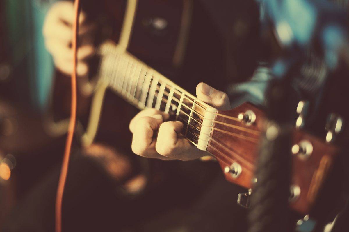 Live Music Every Sunday at The Lion Hotel, Belper