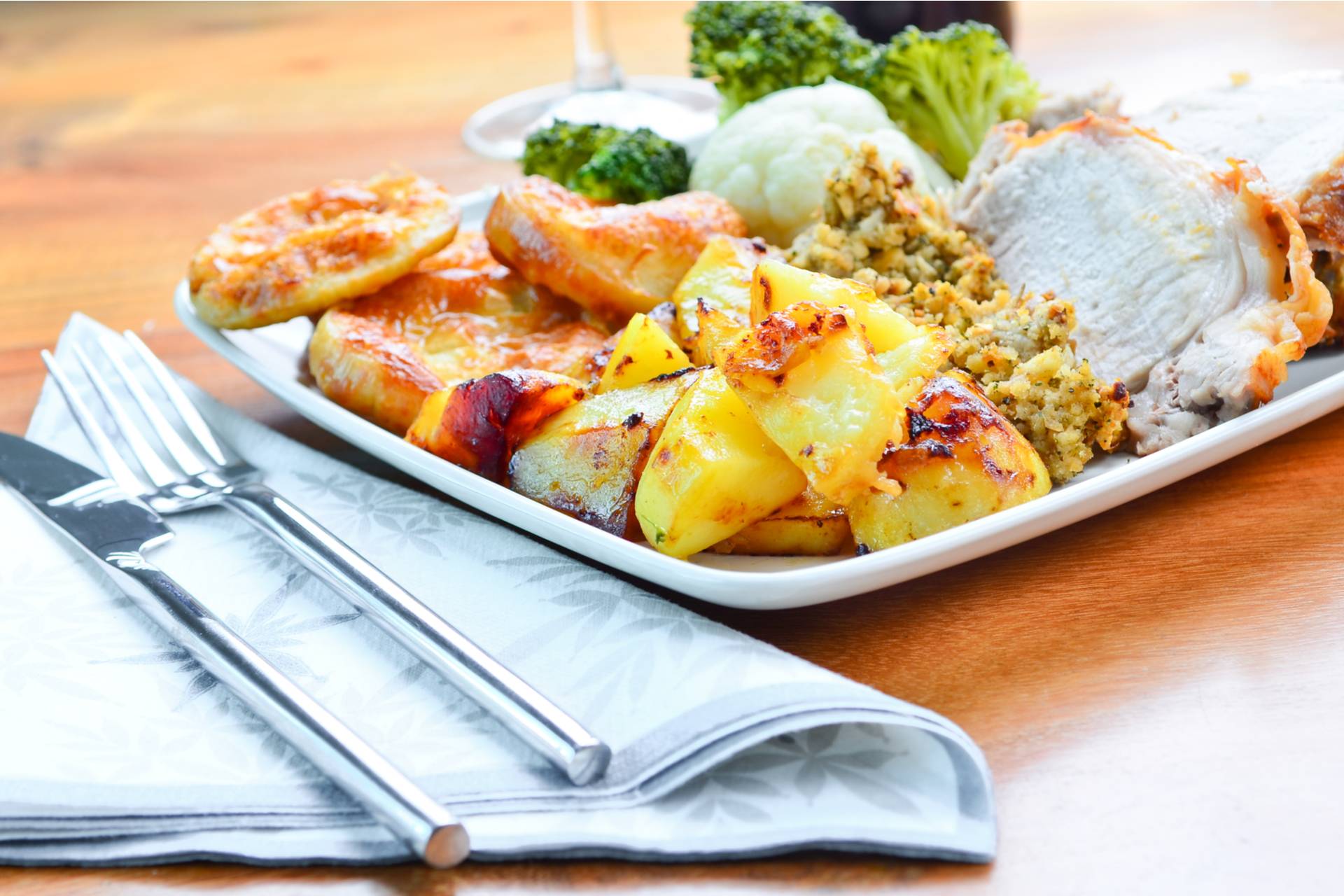 Takeaway Sunday Roasts Now Available The Lion Hotel In Belper